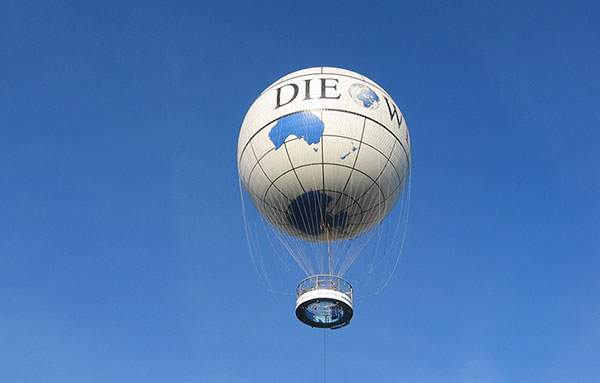 Superbe vue sur Berlin avec ce ballon à hélium qui s'appelle aussi Welt.