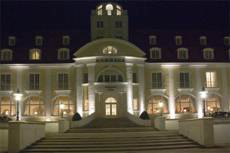 Kurhaus by night
